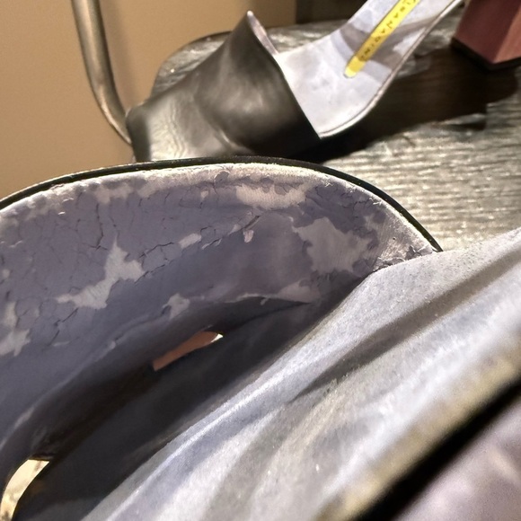 Lisa Nading Elegant Black Leather Heels with Ankle Strap - Picture 12 of 16